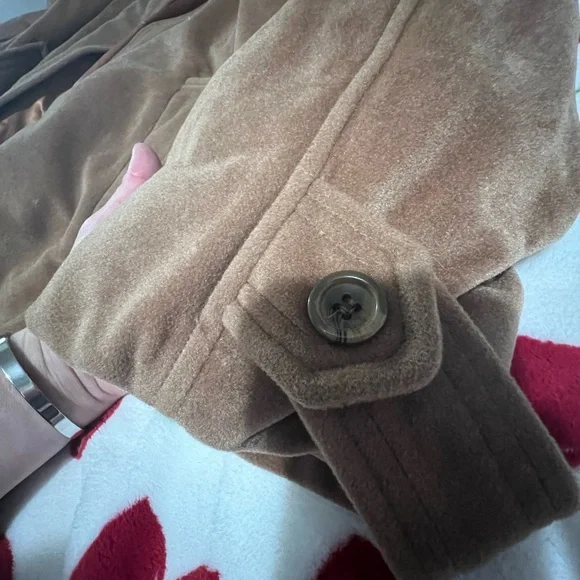 Beautiful Vintage Cashmere Trench Coat 🧥 🤎with silk interior - Picture 4 of 8